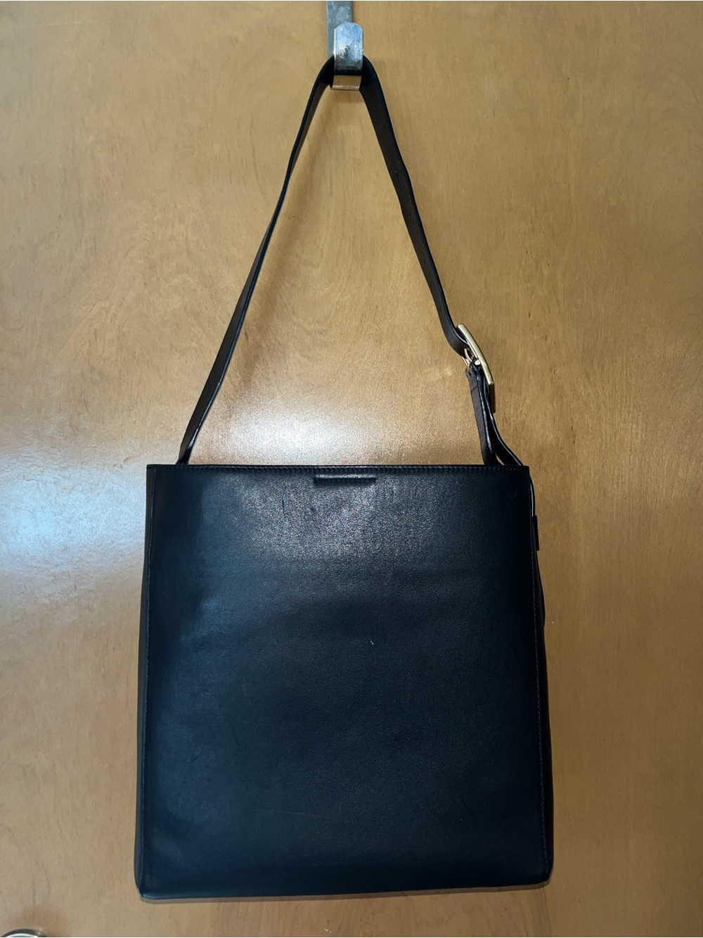 ♦️COLE HAAN Kayden Black Leather Shoulder Bag